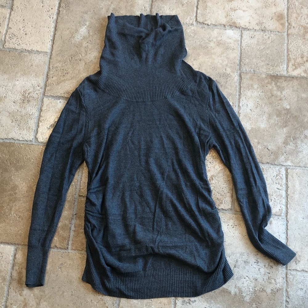 Light Weight Maternity Loose Turtleneck Sweater